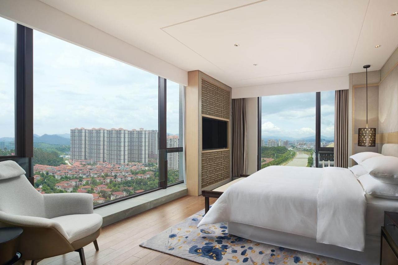 Sheraton Yunfu Xinxing Hotel מראה חיצוני תמונה