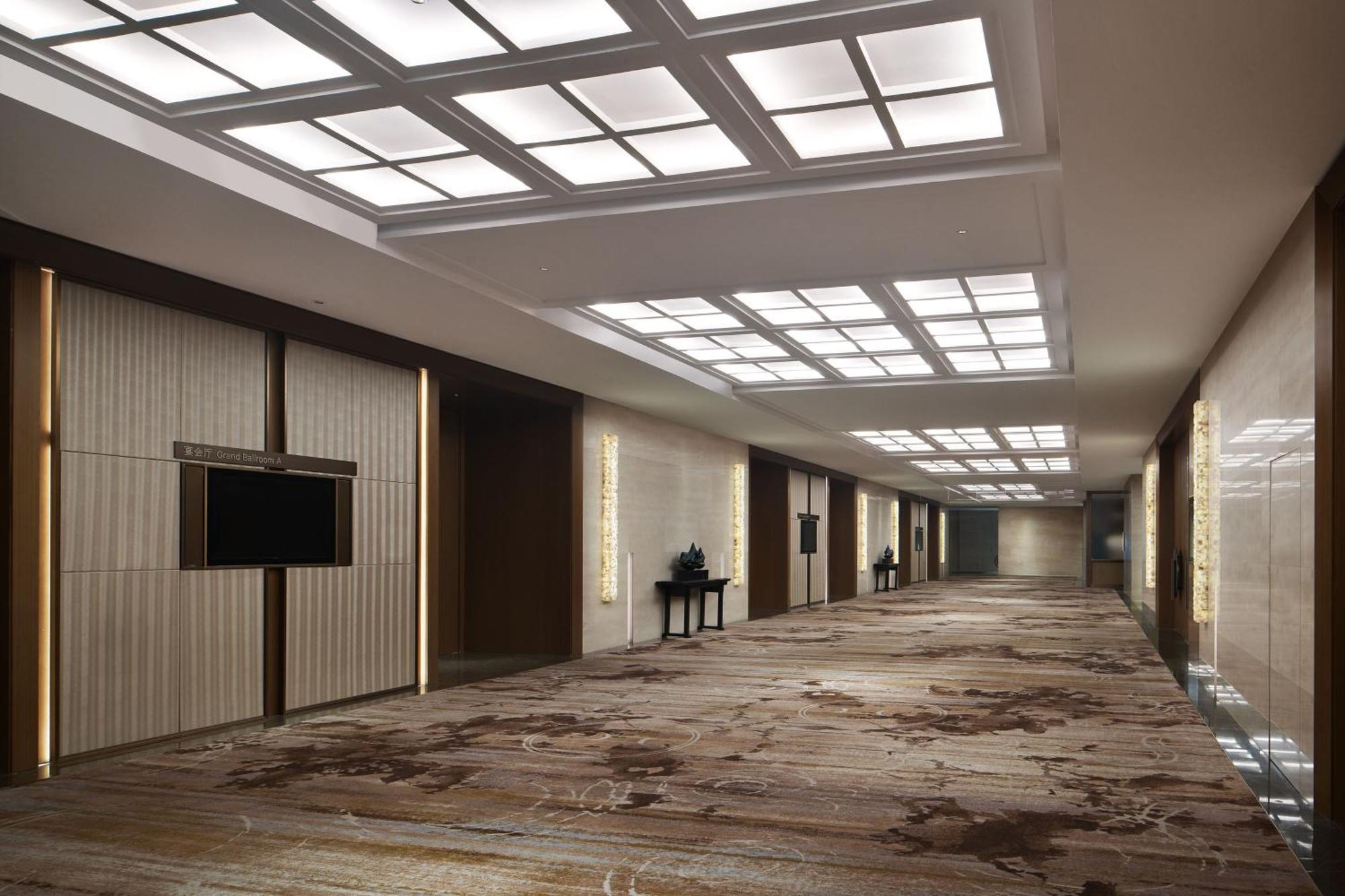 Sheraton Yunfu Xinxing Hotel מראה חיצוני תמונה