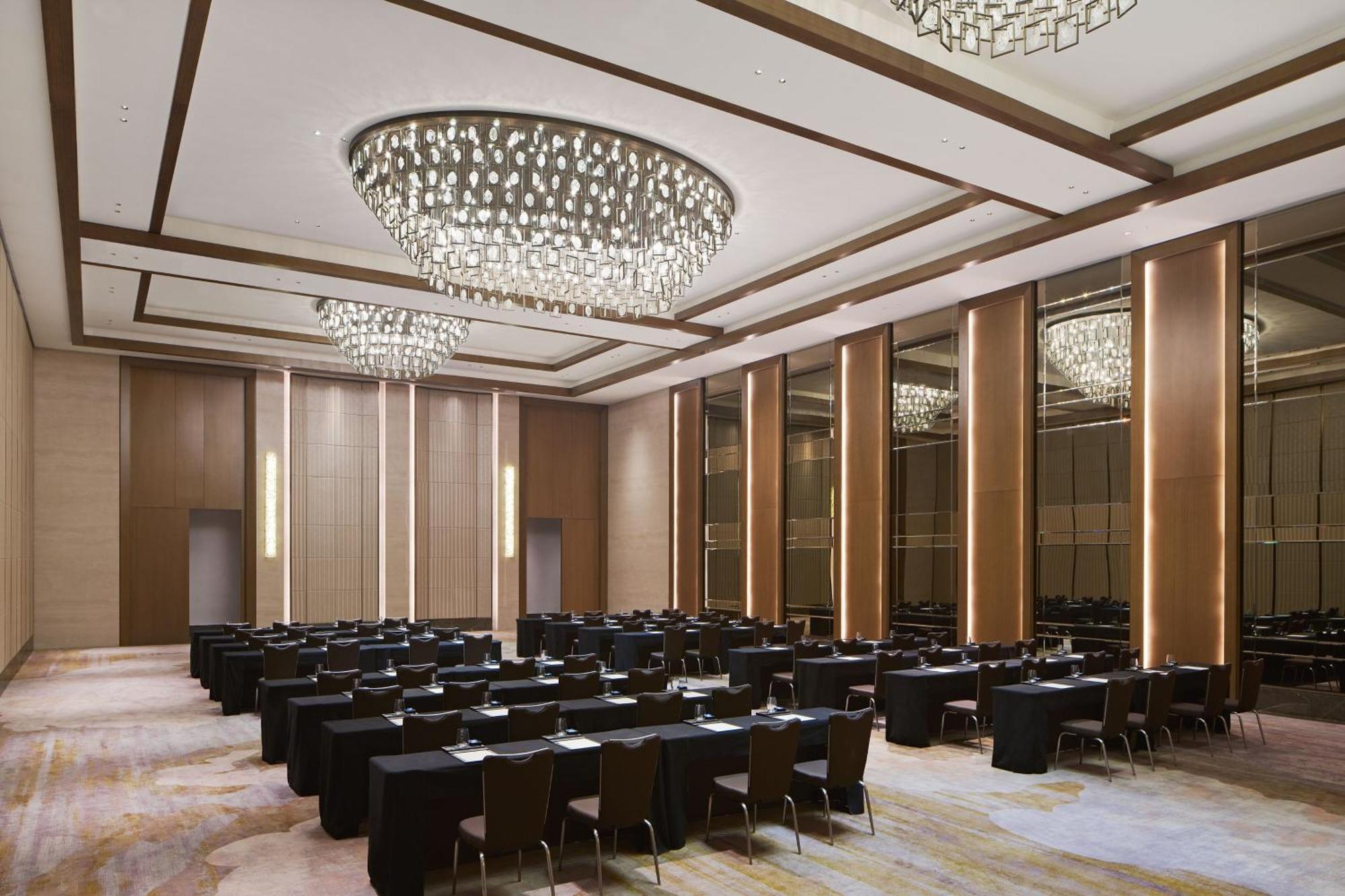 Sheraton Yunfu Xinxing Hotel מראה חיצוני תמונה
