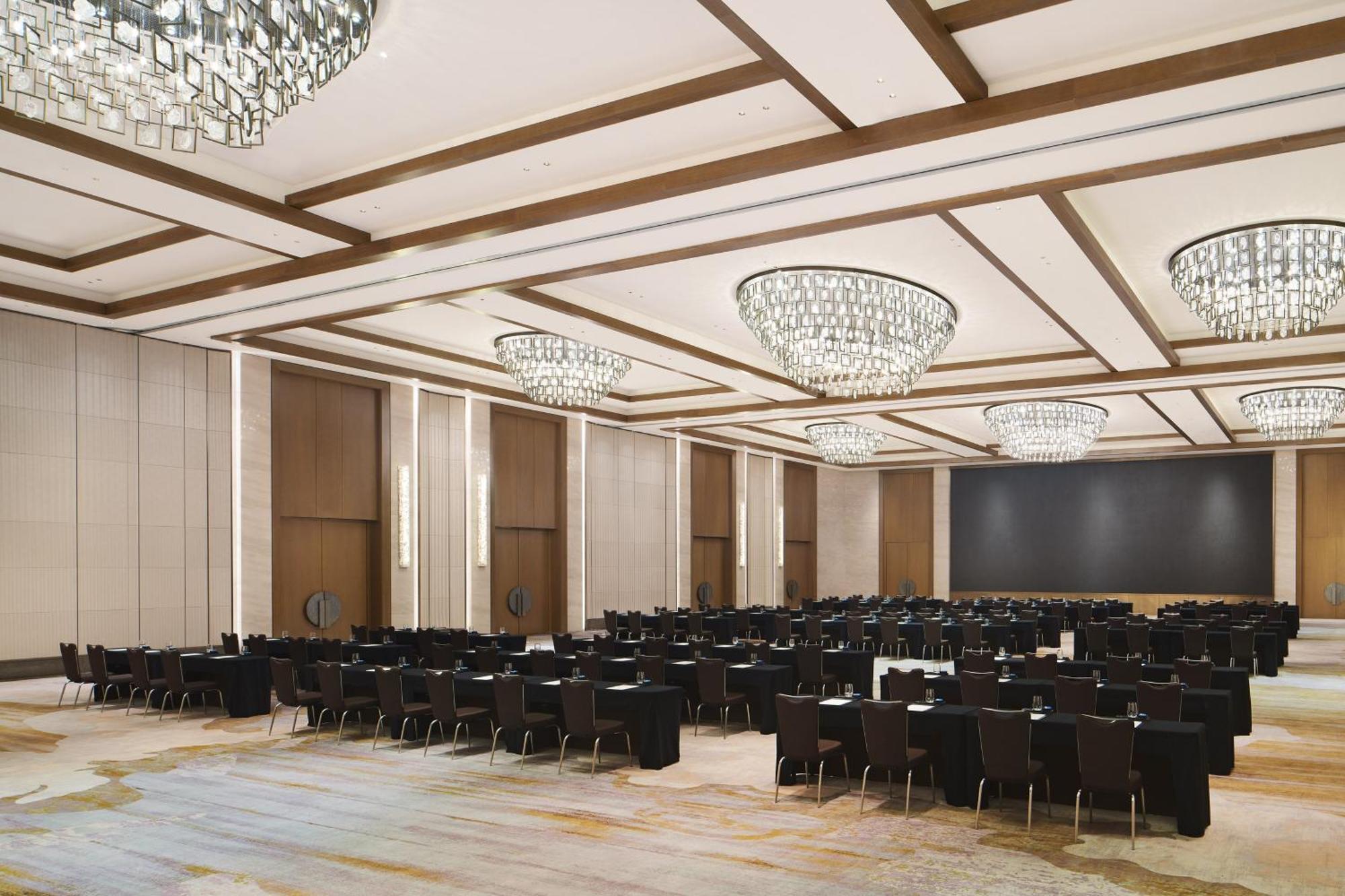 Sheraton Yunfu Xinxing Hotel מראה חיצוני תמונה