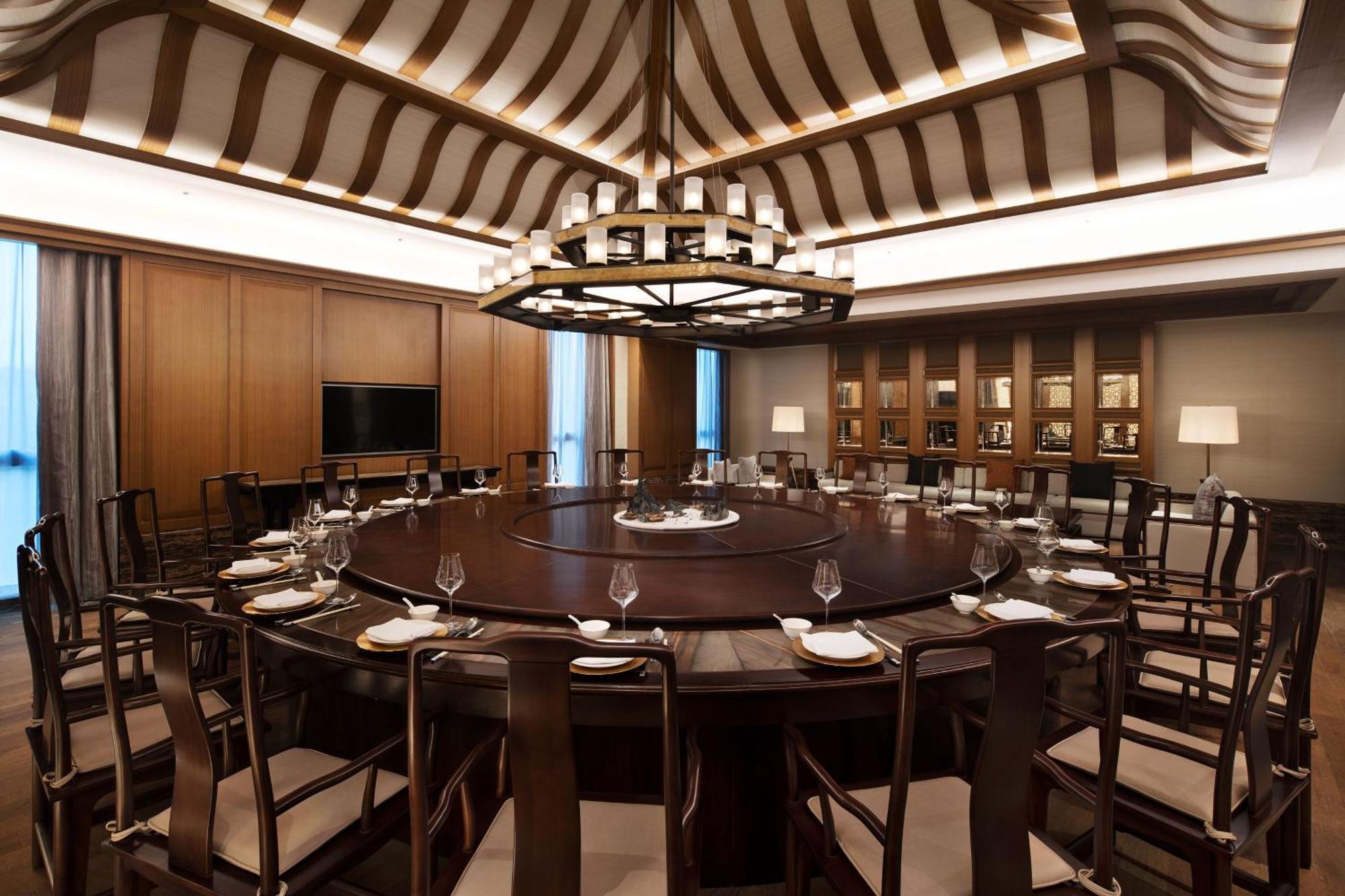 Sheraton Yunfu Xinxing Hotel מראה חיצוני תמונה