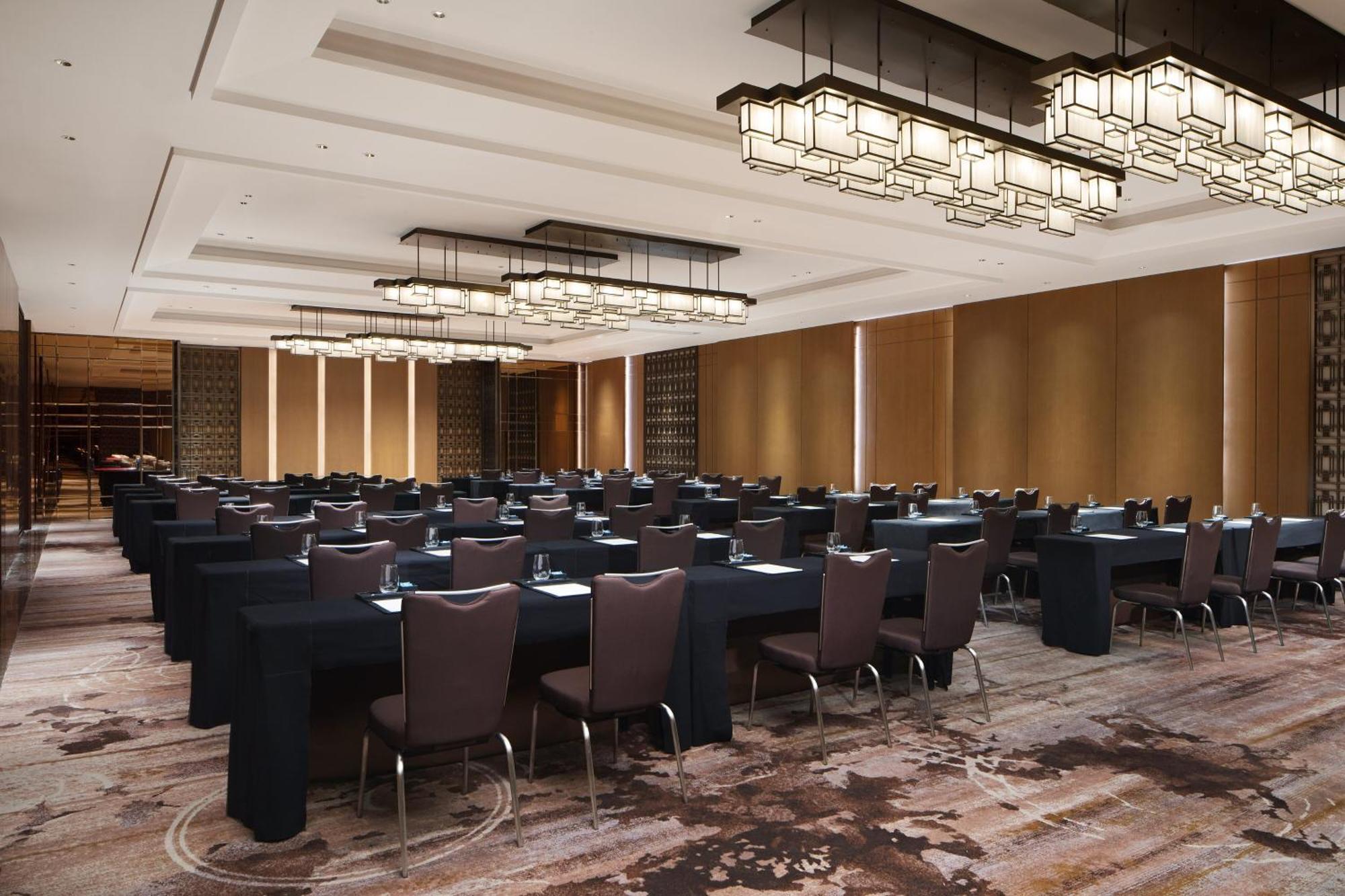 Sheraton Yunfu Xinxing Hotel מראה חיצוני תמונה