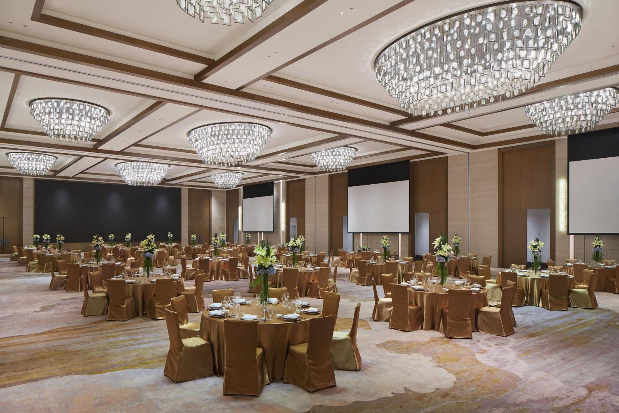 Sheraton Yunfu Xinxing Hotel מראה חיצוני תמונה