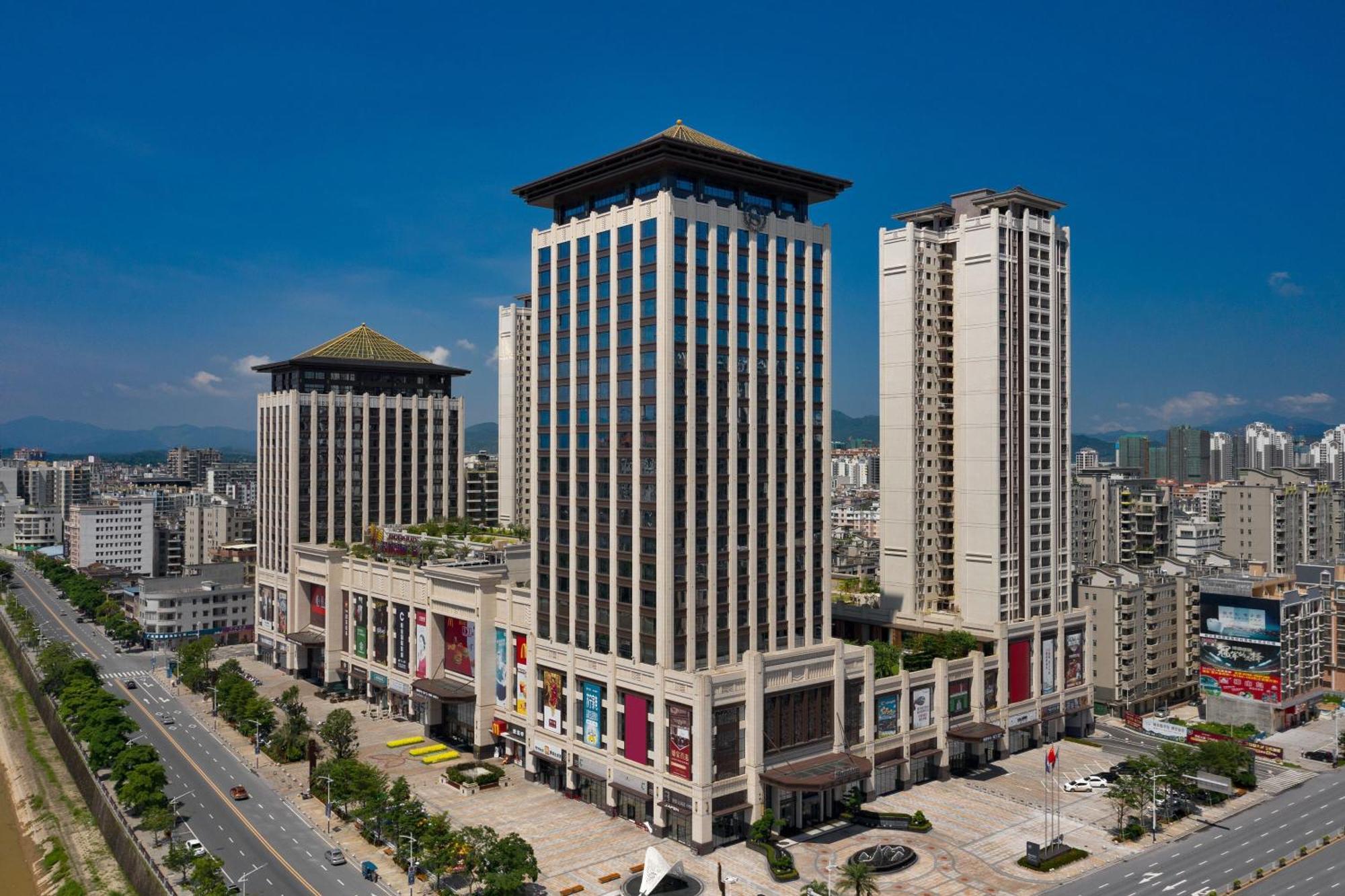 Sheraton Yunfu Xinxing Hotel מראה חיצוני תמונה